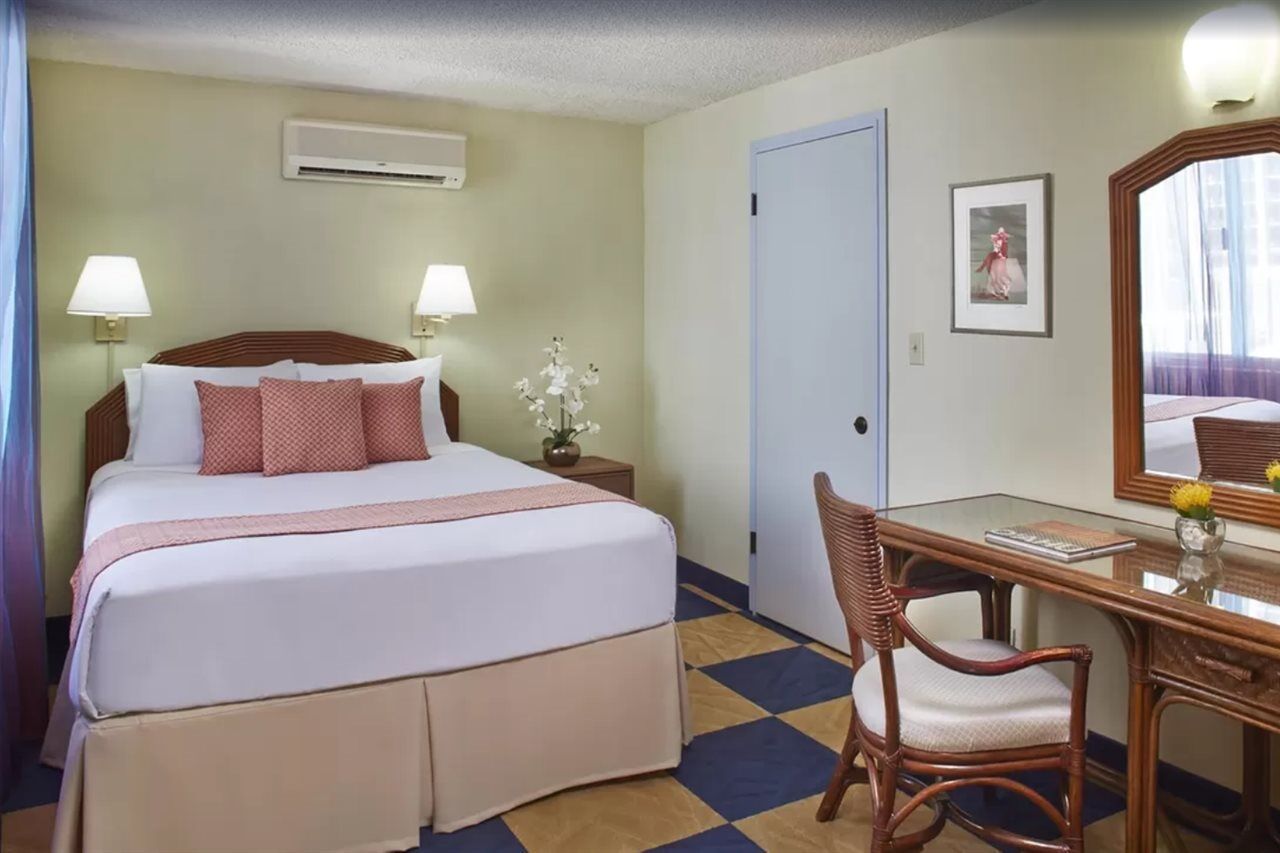 Hotel Ewa Waikiki